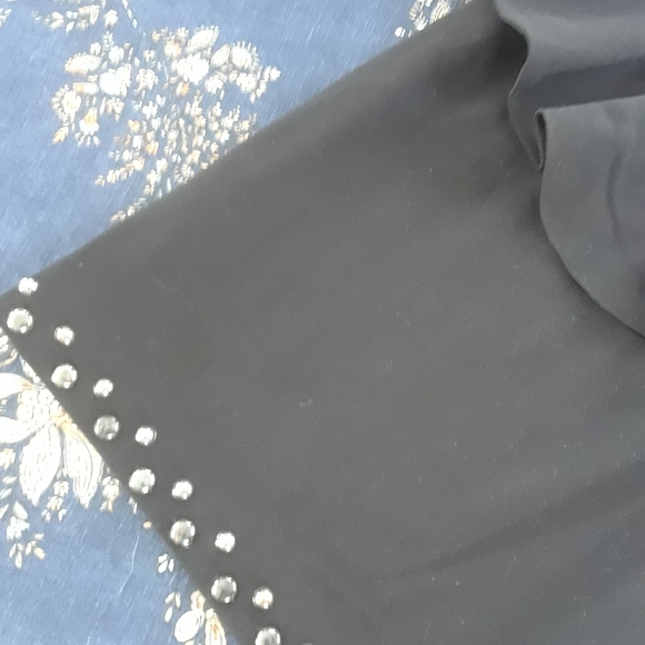 Size xsmall sleeveless body cocoon black dress 👗 - Picture 14 of 16